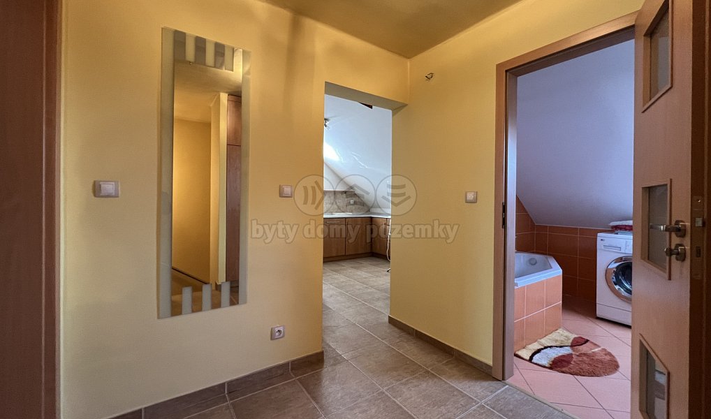 Prodej domu 235 m² s pozemkem 1 782 m², Orlová – náhled fotky 28