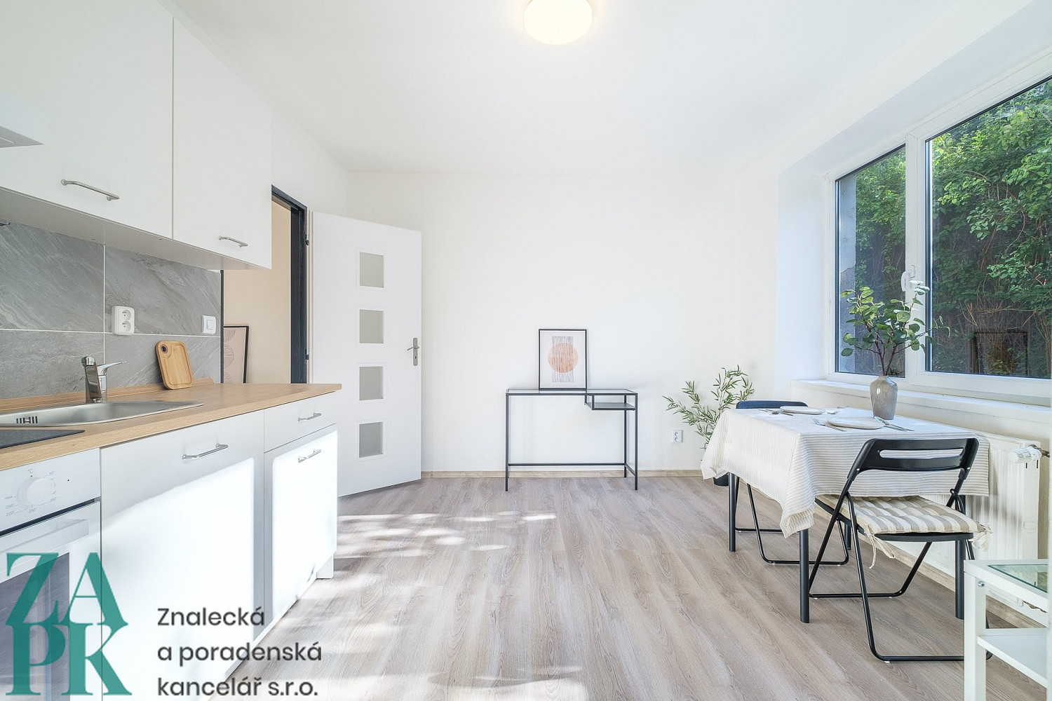 Pronájem bytu 1+1 38 m²