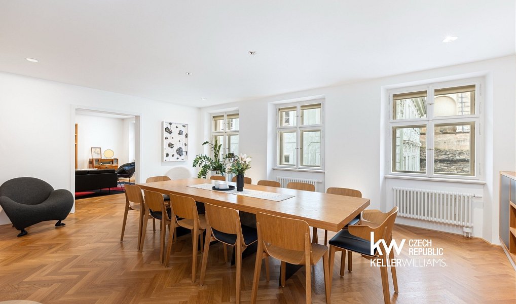 Prodej bytu 6+kk 231 m², Praha – náhled fotky 7