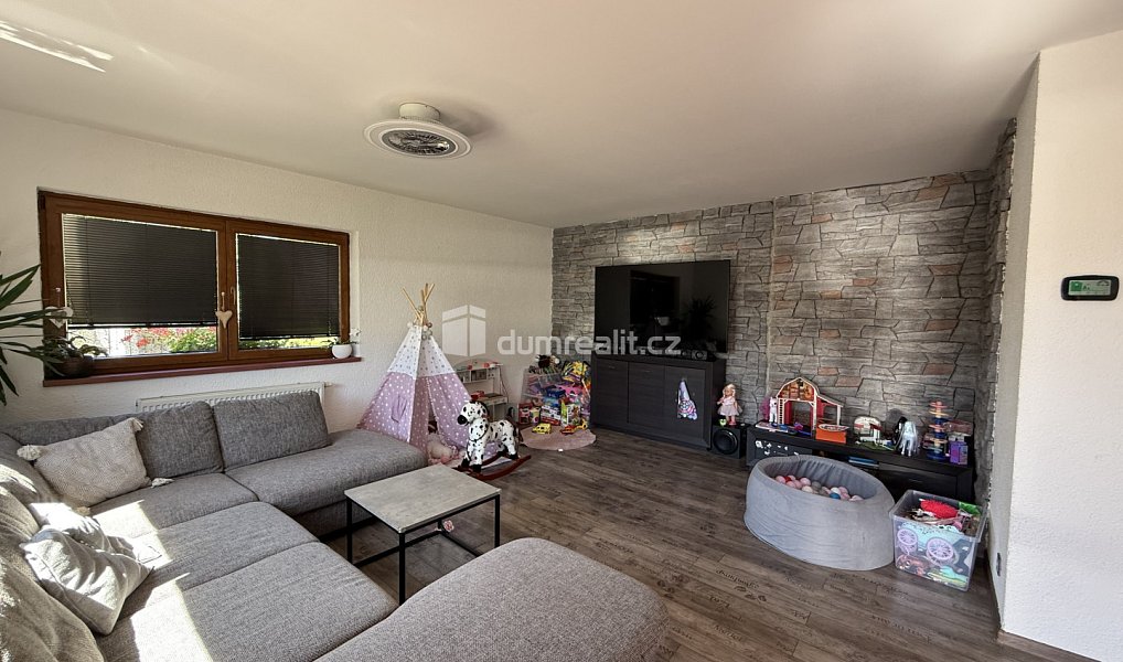 Prodej domu 180 m² s pozemkem 1 678 m², Tři Sekery – náhled fotky 13
