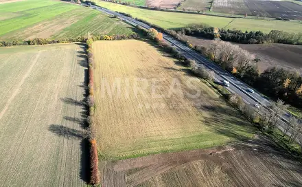 Prodej pole 16 095 m², Předměřice nad Jizerou, okres Mladá Boleslav