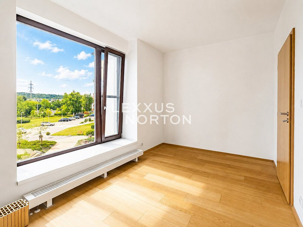 Pronájem bytu 3+kk 99 m² — photo 3