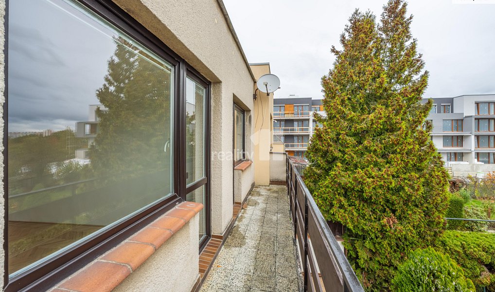 Prodej domu 226 m² s pozemkem 355 m², Praha – náhled fotky 23