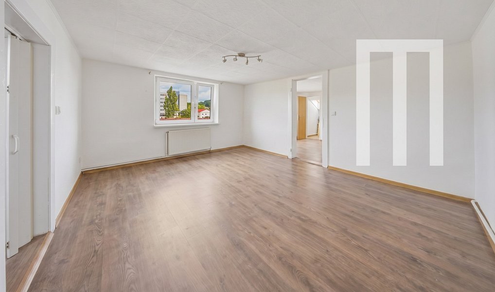 Pronájem bytu 2+1 71 m², Nový Bor – náhled fotky 2