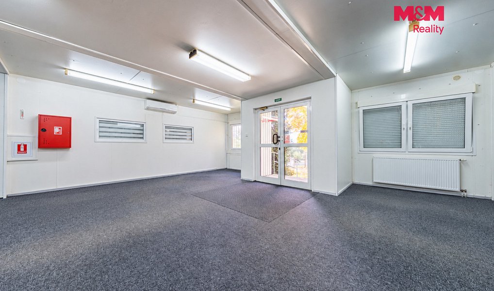Prodej obchodních prostor 290 m², Bernartice – náhled fotky 4