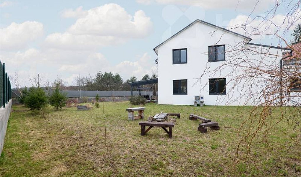 Prodej nájemního domu, činžáku 193 m², Konojedy – náhled fotky 16