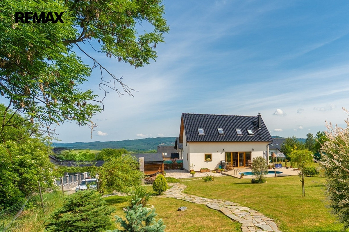 Prodej domu 116 m² s pozemkem 1 167 m², Lešany