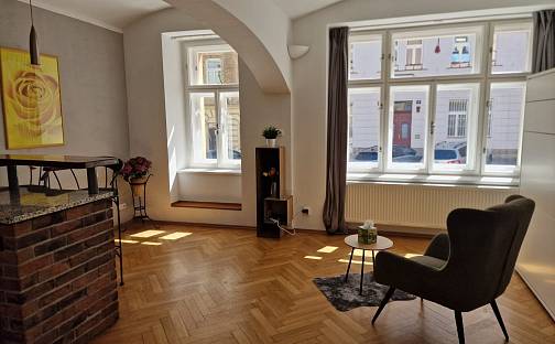 Prodej bytu 1+kk 41 m², Rokycanova, Praha 3 - Žižkov