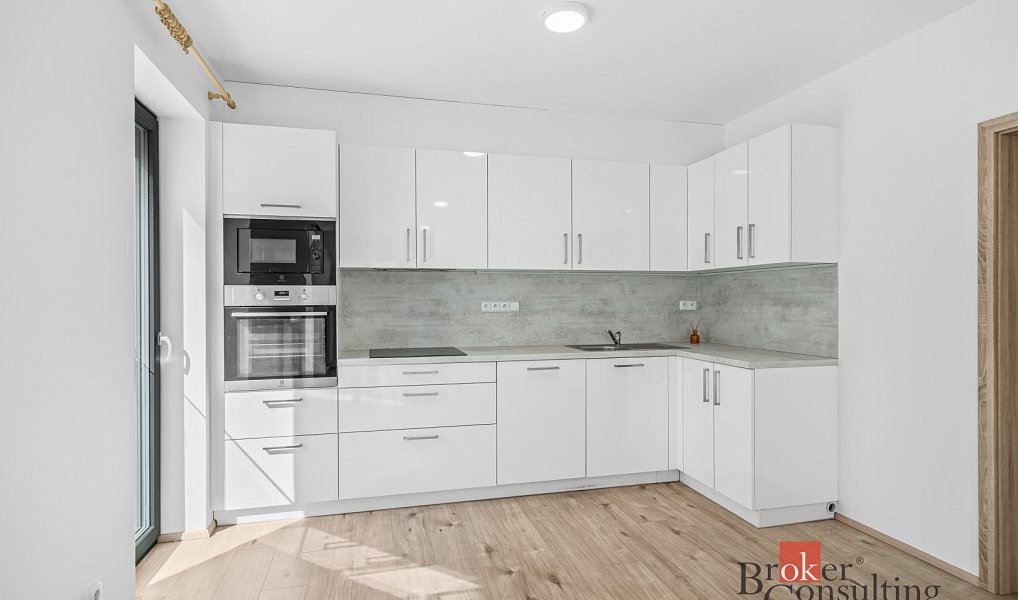 Prodej bytu 3+kk 85 m², Třemošná – náhled fotky 2