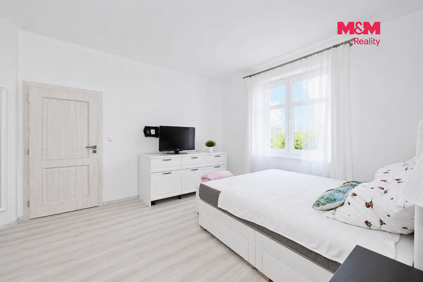 Prodej bytu 4+kk 103 m² — photo 2