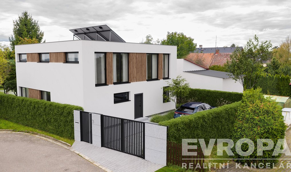 Prodej domu 147 m² s pozemkem 634 m², Třebechovice pod Orebem – náhled fotky 2