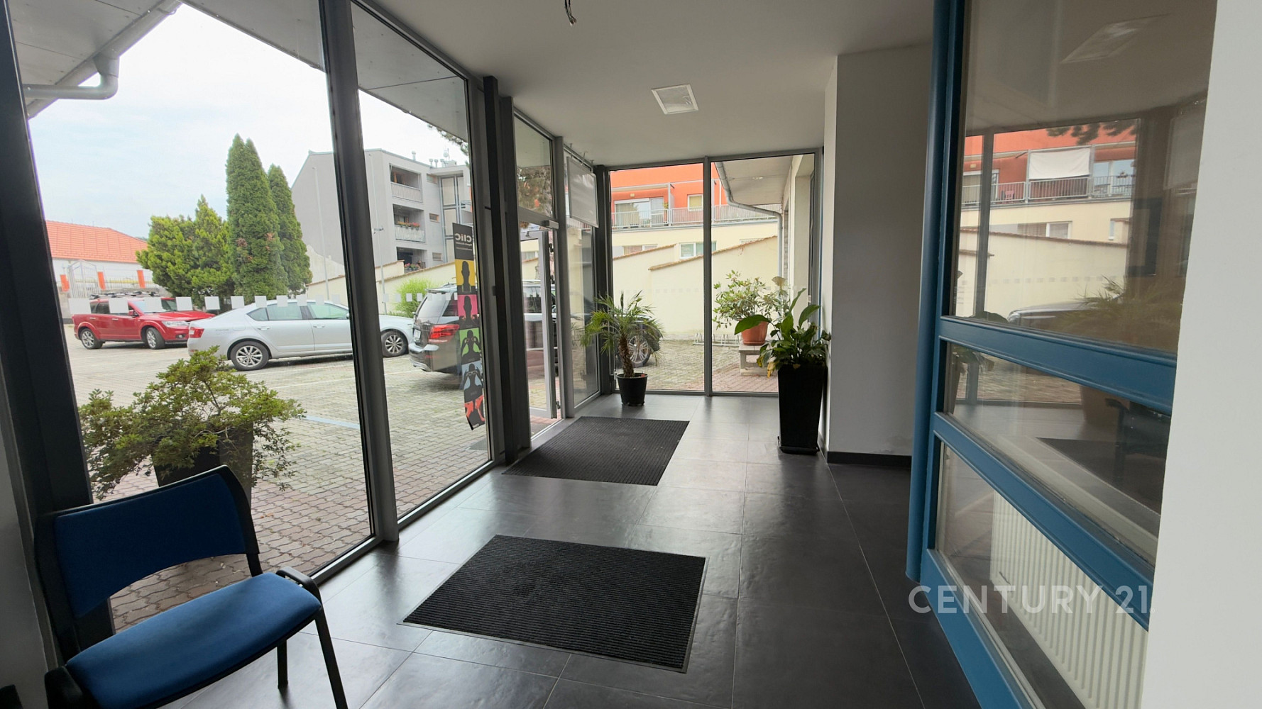 Prodej nájemního domu, činžáku 758 m² – fotografie 3