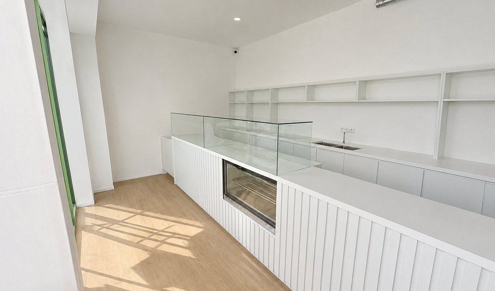 Pronájem obchodních prostor 30 m², Zlín – náhled fotky 2