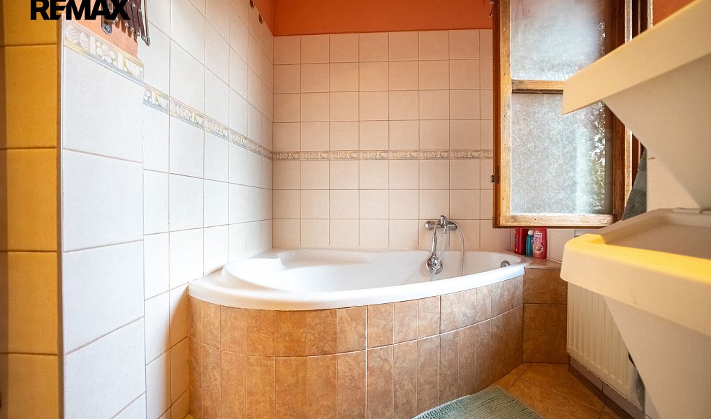 Prodej domu 259 m² s pozemkem 812 m², Jaroměř – náhled fotky 15