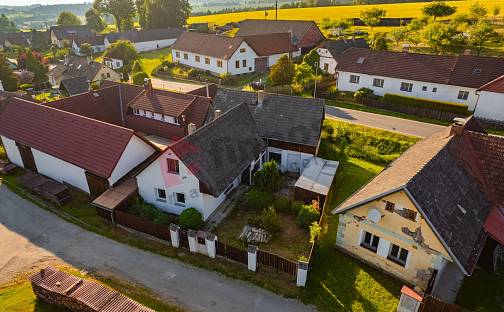 Prodej domu 80 m² s pozemkem 271 m², Černovice - Svatava, okres Pelhřimov