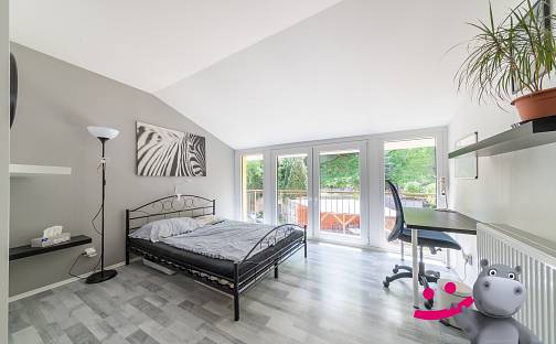 Prodej domu 378 m² s pozemkem 844 m², Radim, okres Kolín