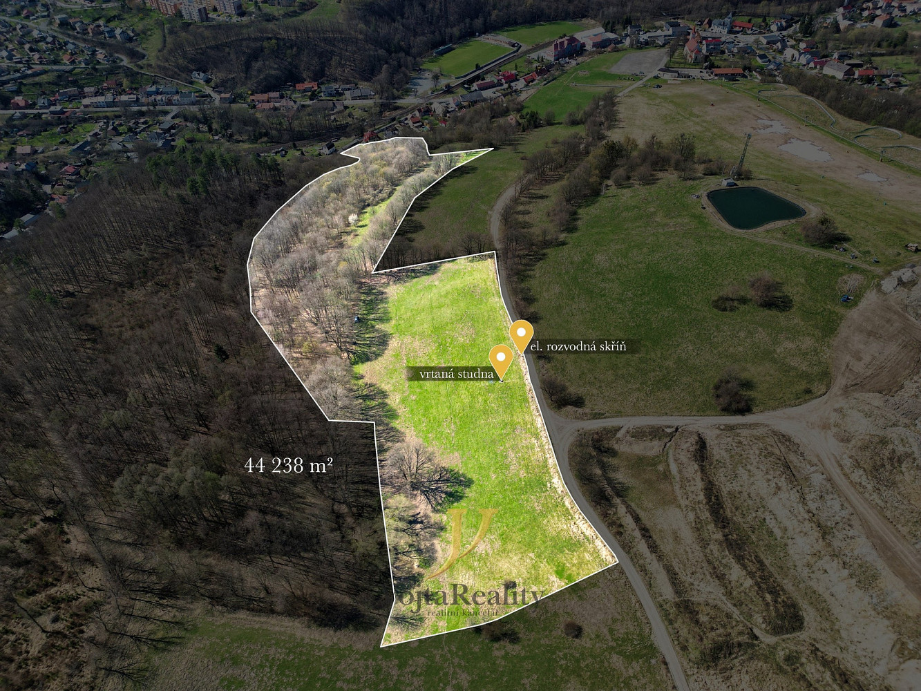 Prodej stavebního pozemku 44 238 m²