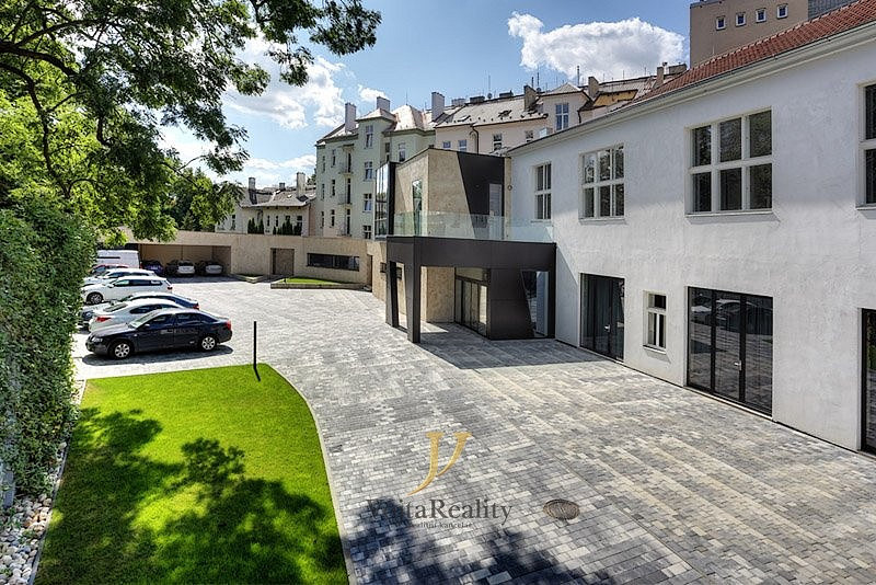 Pronájem kanceláře 155 m² — photo 4