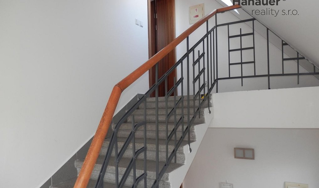 Pronájem kanceláře 110 m², Praha – náhled fotky 5