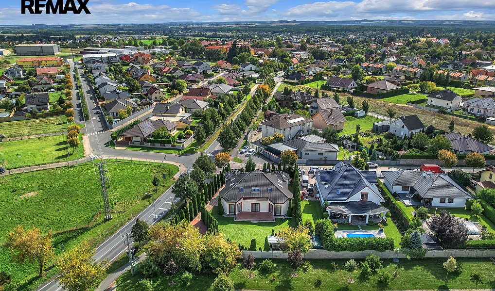 Prodej domu 285 m² s pozemkem 968 m², Šestajovice – náhled fotky 37