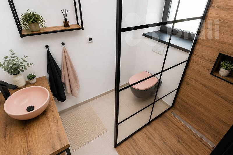 Prodej domu 158 m² s pozemkem 1 064 m² — photo 2