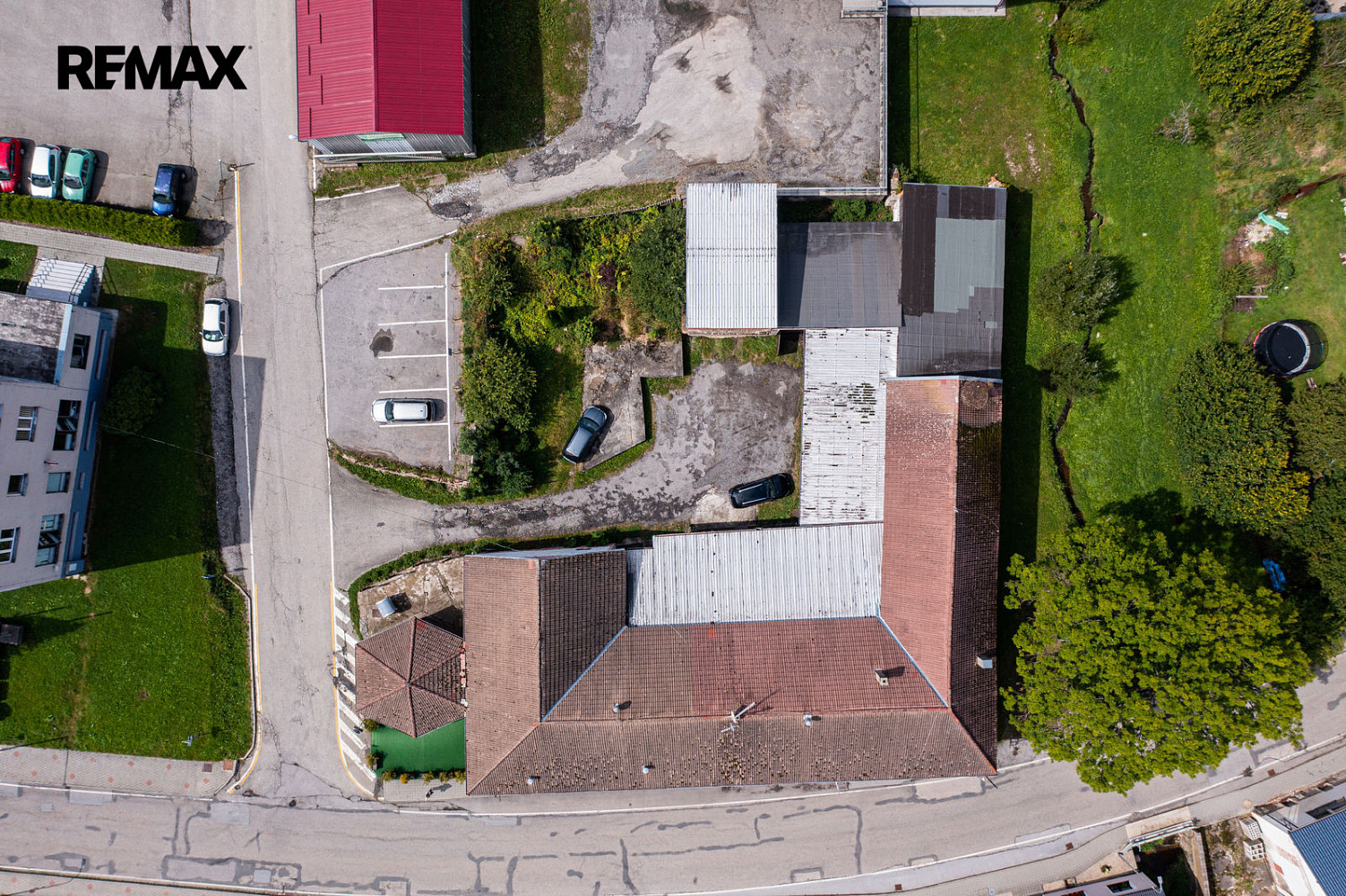Prodej komerčního objektu (jiného typu) 400 m² – fotografie 3