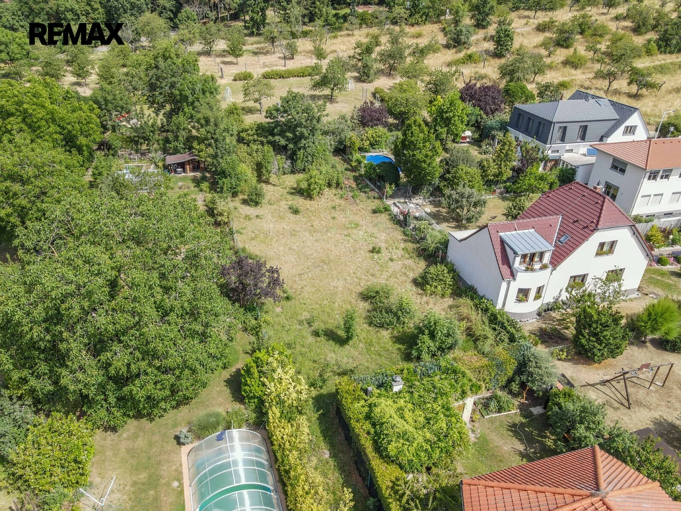 Prodej stavebního pozemku 1 028 m² – fotografie 5
