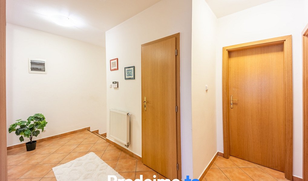 Prodej bytu 4+kk 119 m², Rudná – náhled fotky 18