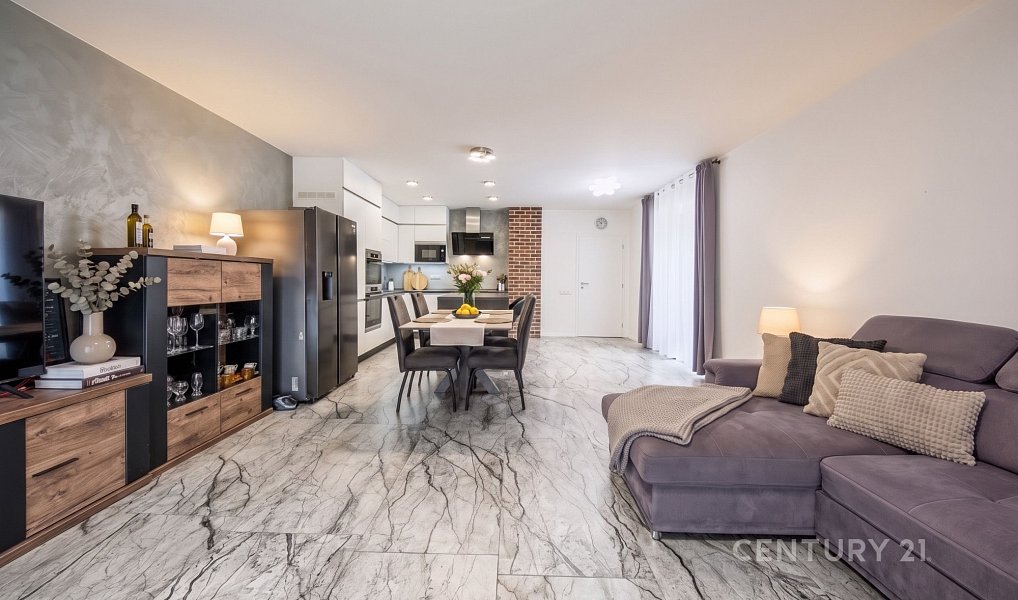 Prodej domu 189 m² s pozemkem 1 054 m², Horoušany – náhled fotky 8