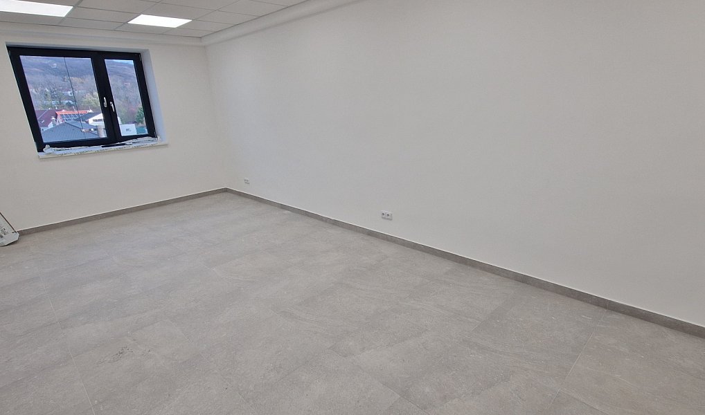Pronájem kanceláře 26 m², Židlochovice – náhled fotky 2