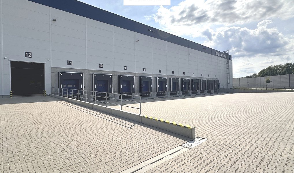 Pronájem skladovacích prostor 10 000 m², Ostrov – náhled fotky 3