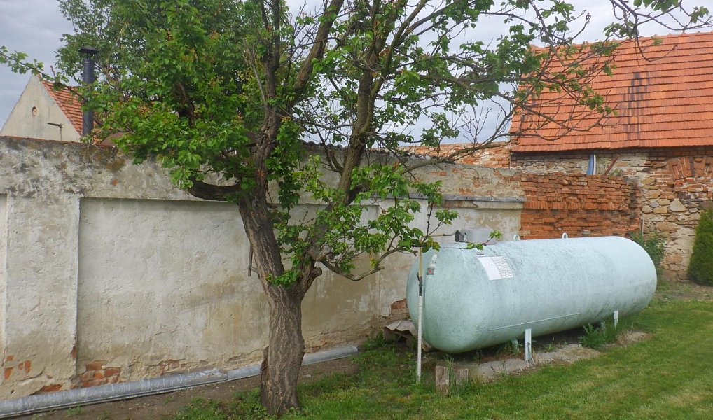 Prodej domu 240 m² s pozemkem 880 m², Chbany – náhled fotky 23