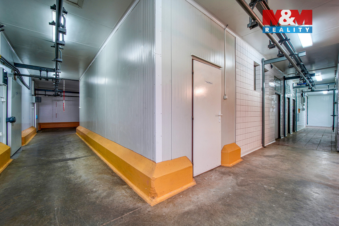 Prodej výrobních prostor 377 m² – fotografie 3
