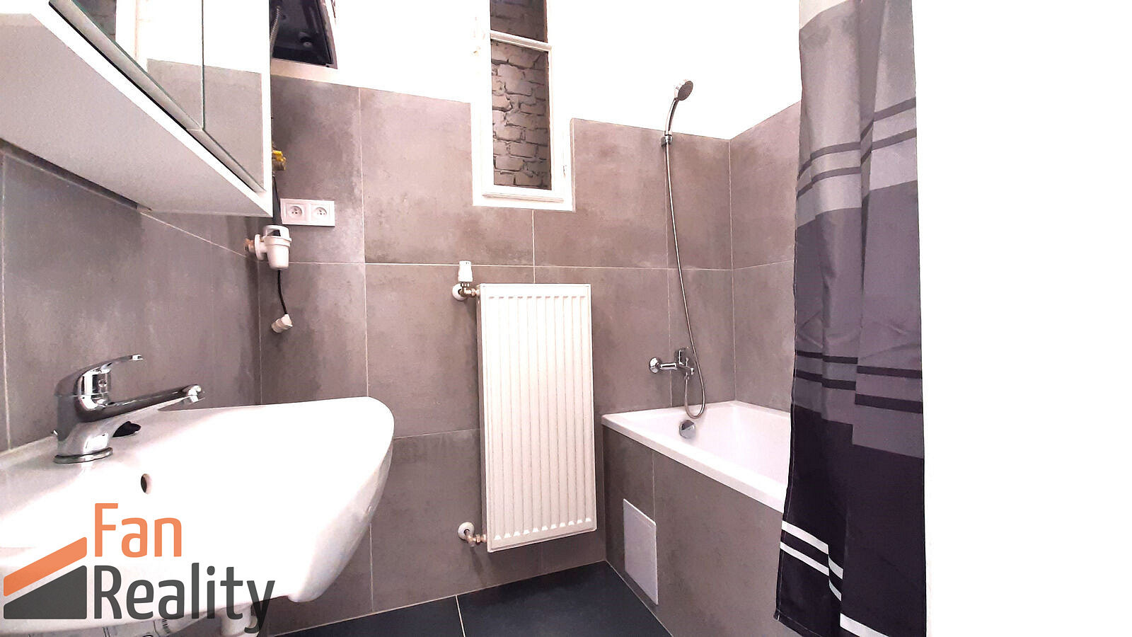 Pronájem bytu 2+kk 54 m² – fotografie 3