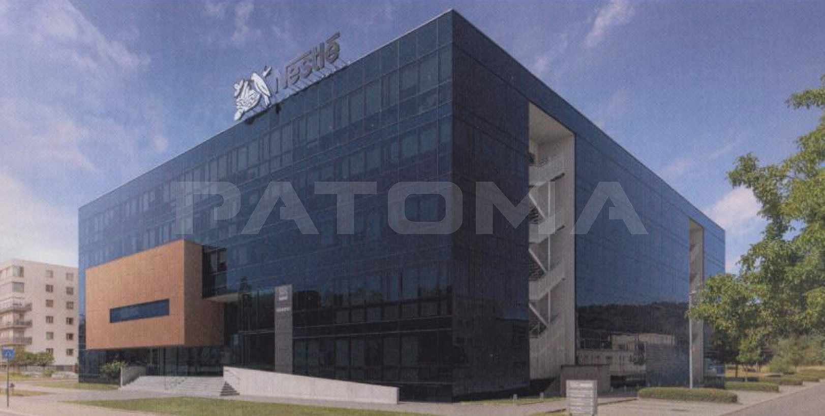 Pronájem kanceláře 744 m²