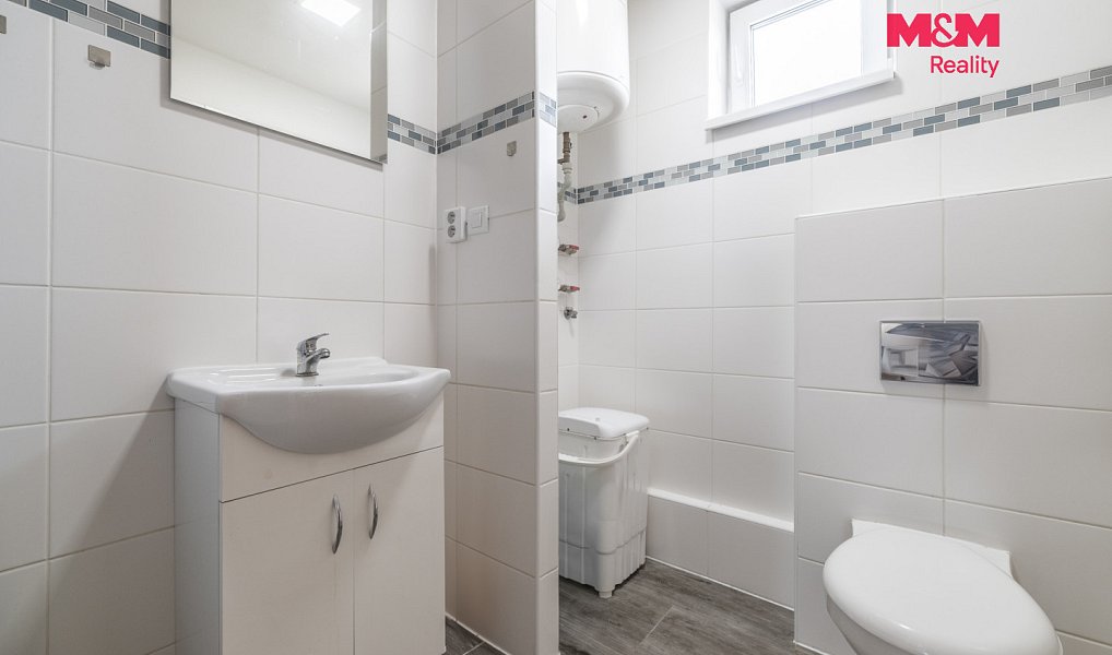 Prodej domu 422 m² s pozemkem 489 m², Otrokovice – náhled fotky 10