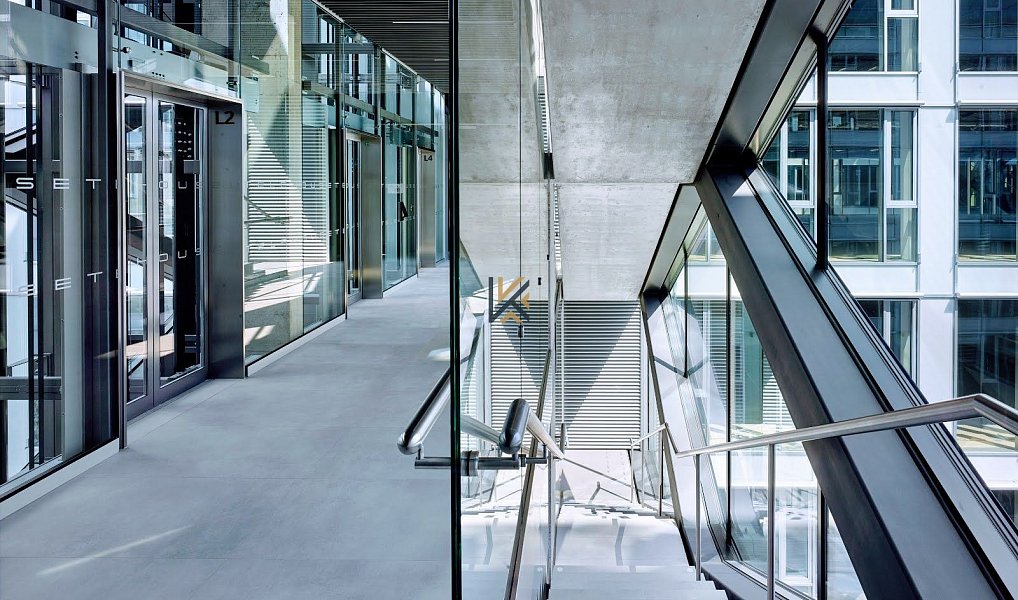 Pronájem kanceláře 620 m², Praha – náhled fotky 3