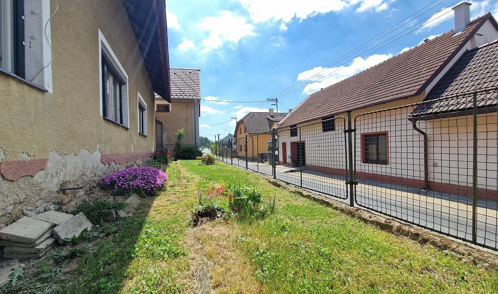 Prodej domu 90 m² s pozemkem 661 m², Uzeničky – náhled fotky 7