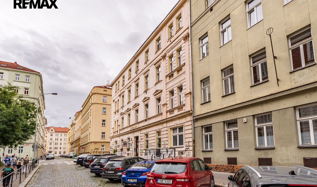 Pronájem bytu 2+1 86 m², Praha – náhled fotky 24