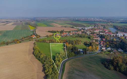 Prodej stavebního pozemku 10 911 m², Tismice, okres Kolín