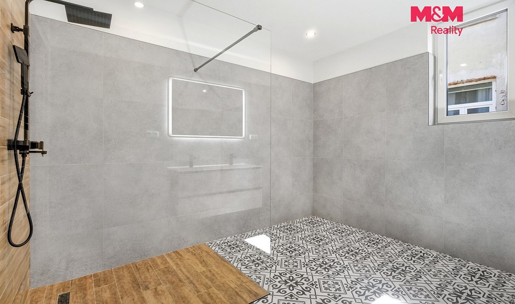 Prodej domu 313 m² s pozemkem 457 m², Železný Brod – náhled fotky 2