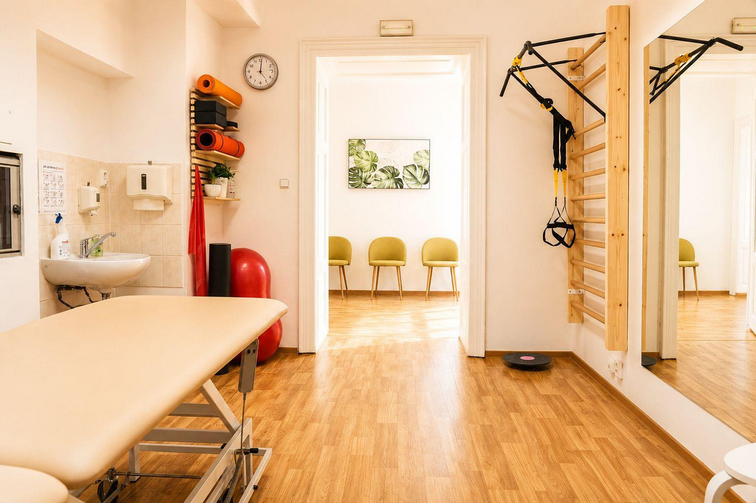 Pronájem komerčního objektu (jiného typu) 72 m² – fotografie 2