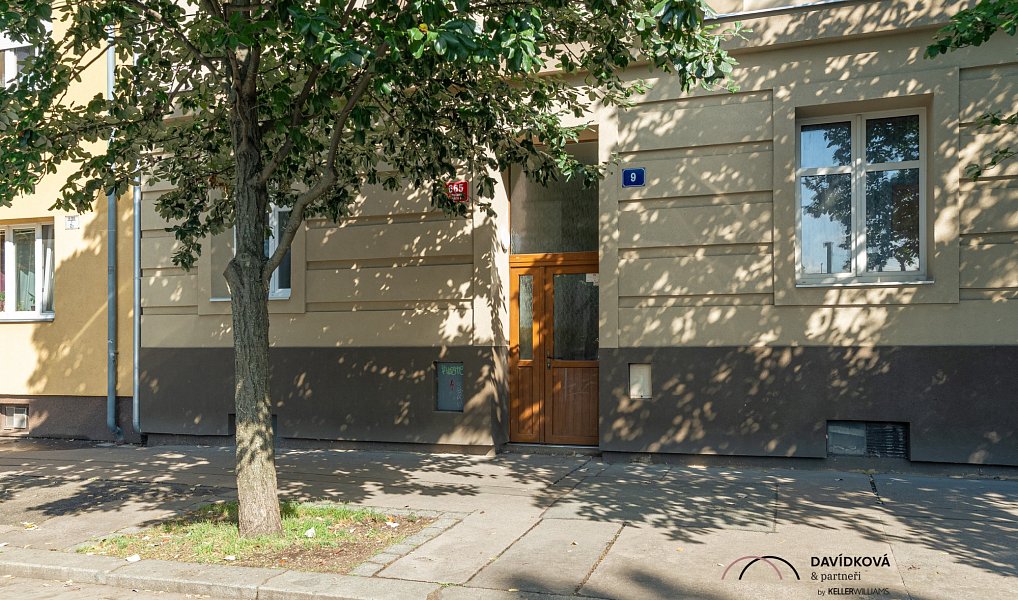 Prodej bytu 1+kk 33 m², Praha – náhled fotky 17