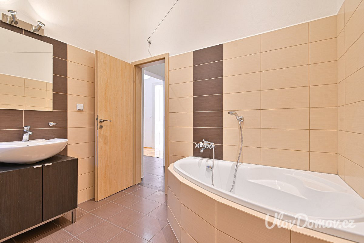 Prodej bytu 2+1 72 m² – fotografie 3