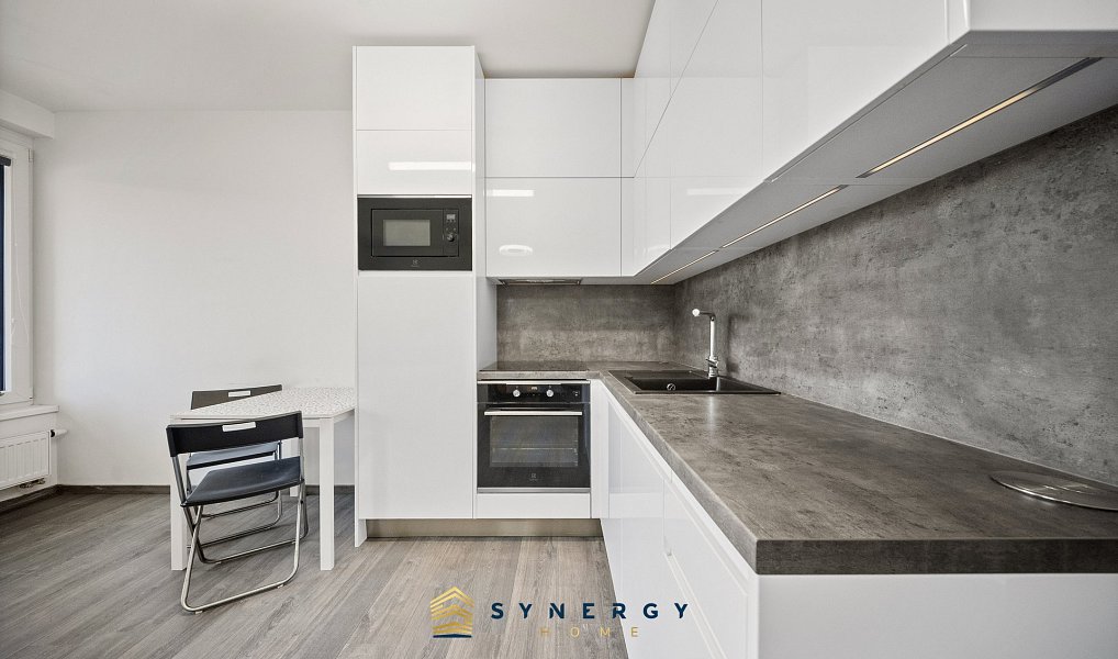 Prodej bytu 1+kk 38 m², Praha – náhled fotky 4