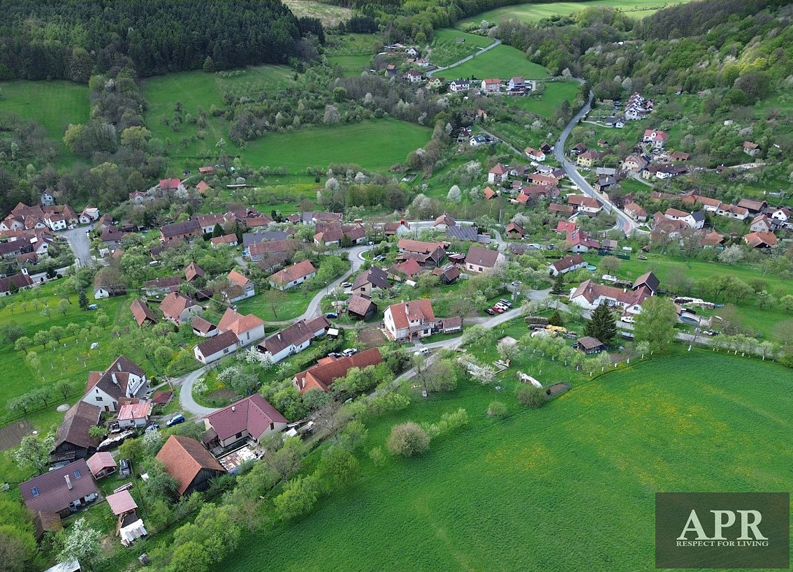 Prodej pole 7 542 m² — photo 2