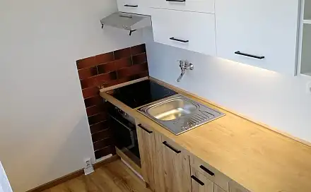 Pronájem bytu 2+1 51 m², Lesní, Cheb