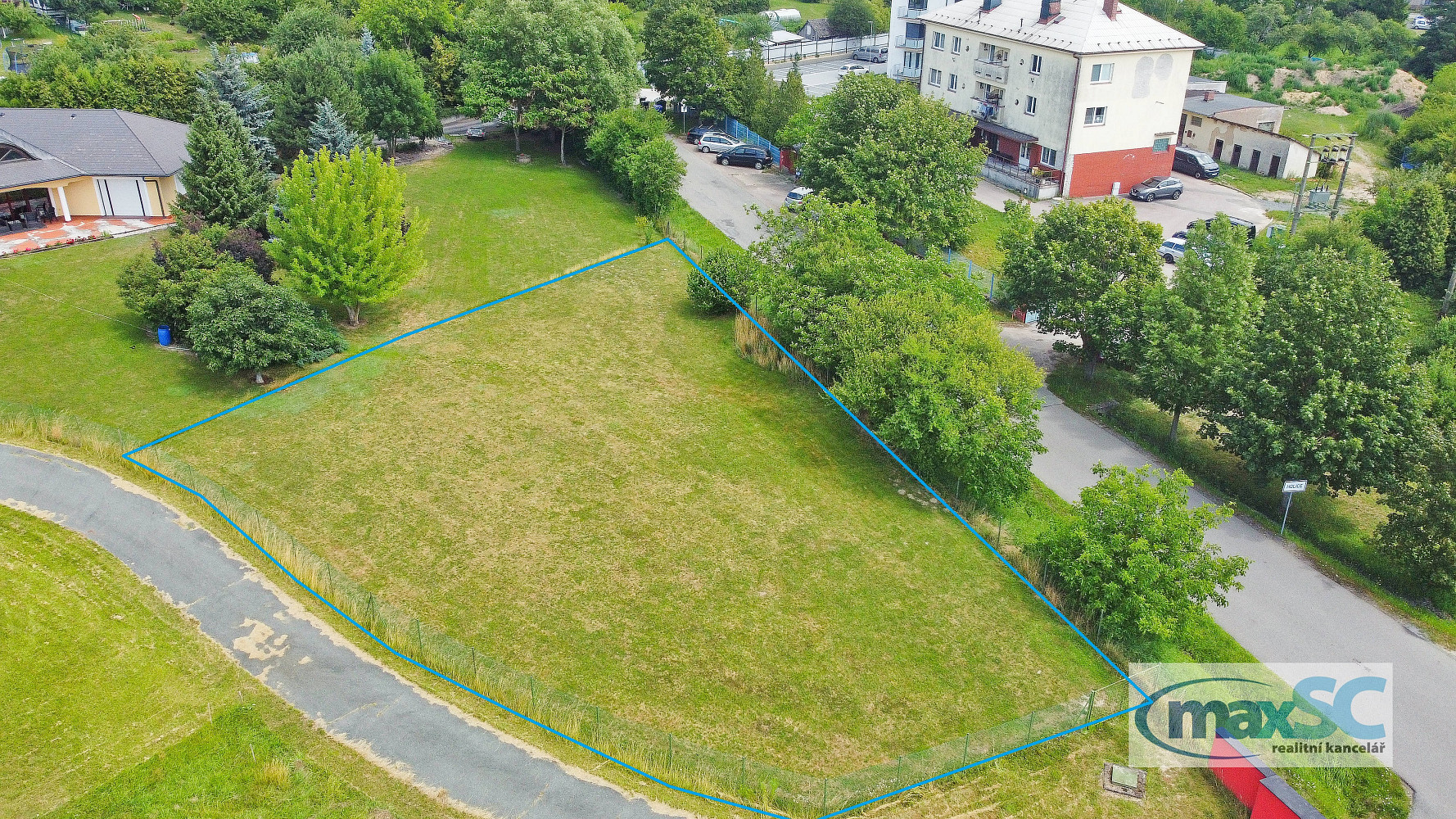Prodej stavebního pozemku 976 m²