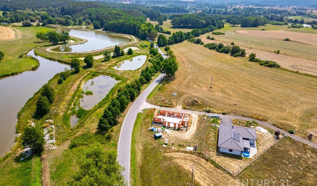 Prodej stavebního pozemku 1 824 m², Hajany – náhled fotky 4