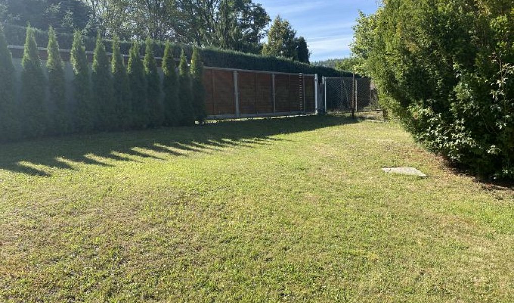 Prodej stavebního pozemku 1 526 m², Samopše – náhled fotky 3